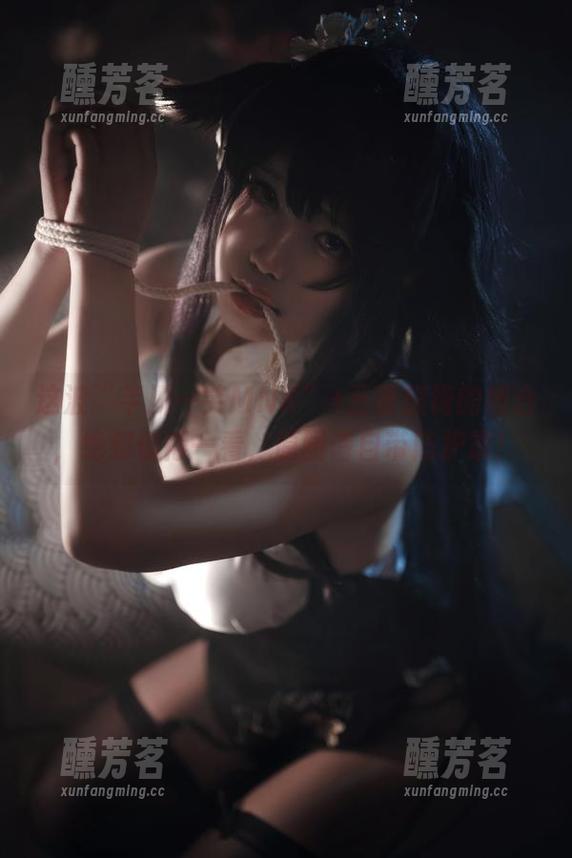 这波“芊川一笑MNK”+吾妻旗袍的组合，绝对值得一看，原图请自带防护罩！
