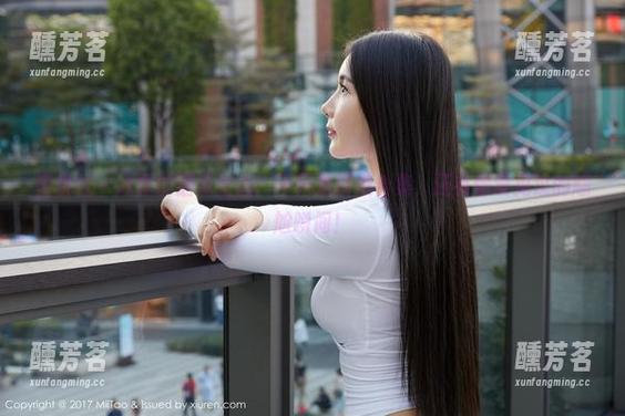 蜜桃社 - 冰露的居家生活：不只是精选合集，还有你没见过的尴尬瞬间！