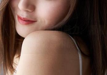 蜜桃社 – 木奈奈和服的魅力：福利图片让你欲罢不能