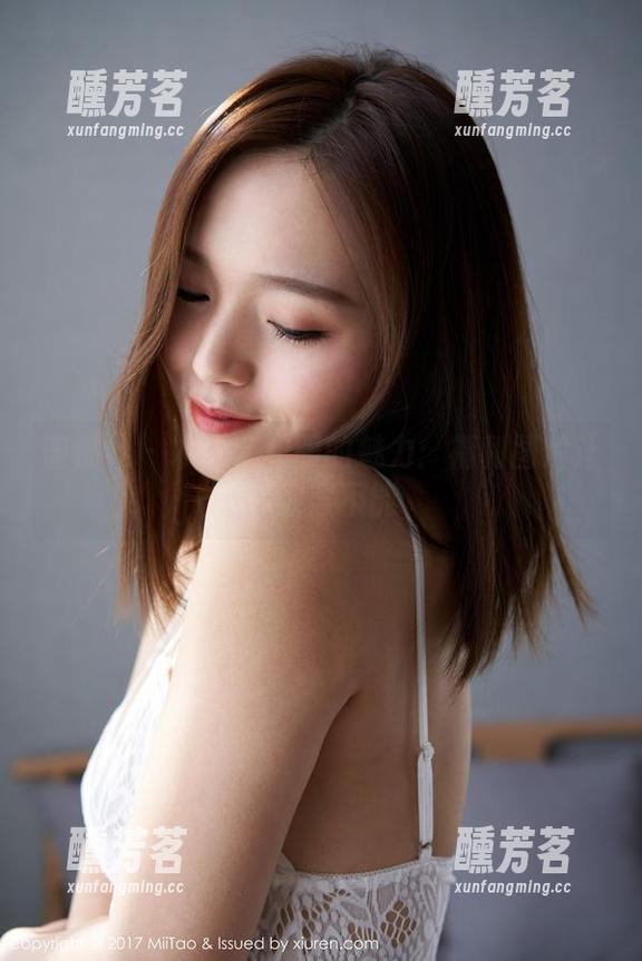 蜜桃社 - 木奈奈和服的魅力：福利图片让你欲罢不能