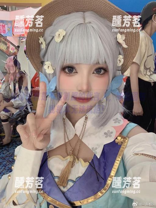 想问许枳是不是制服的代言人，她的图包我根本无法抗拒！