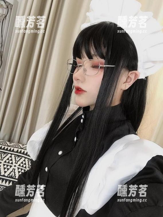 起起子vvvv黑丝足的图片有点神秘，让我忍不住想探寻更多能量。