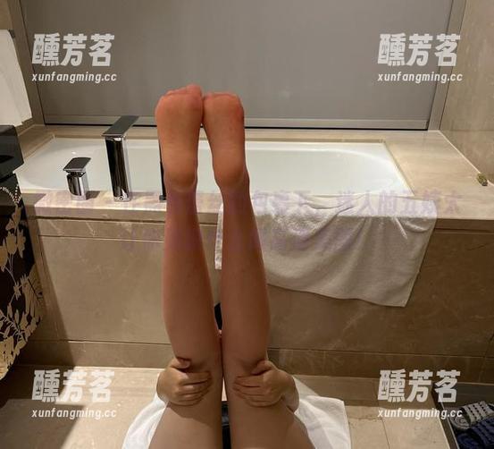 微密圈 - 在黑色蕾丝的包裹下，迷人的五姨太让你见识什么叫高清美图！