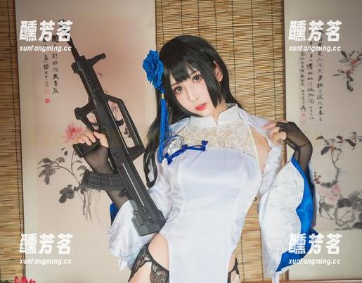 雯粥粥i护士美图：为你的壁纸增添一抹暖意与娇羞！