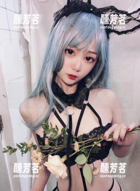 短裤+COS=青水百合子，真的是夏日清凉的又一绝配